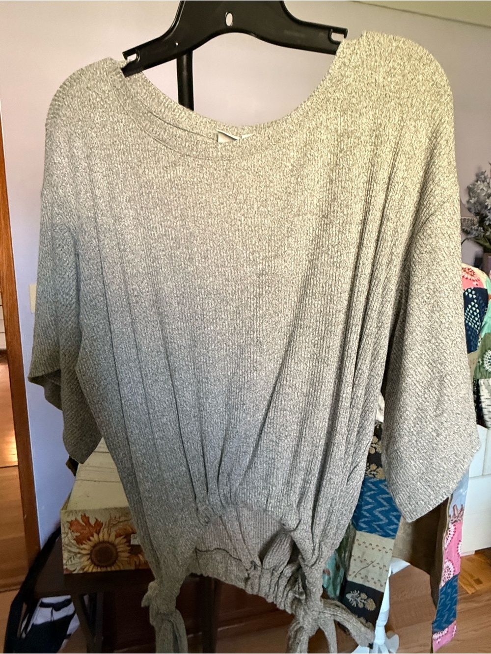 Cozy Tie-Hem Knit Top in Heather Gray